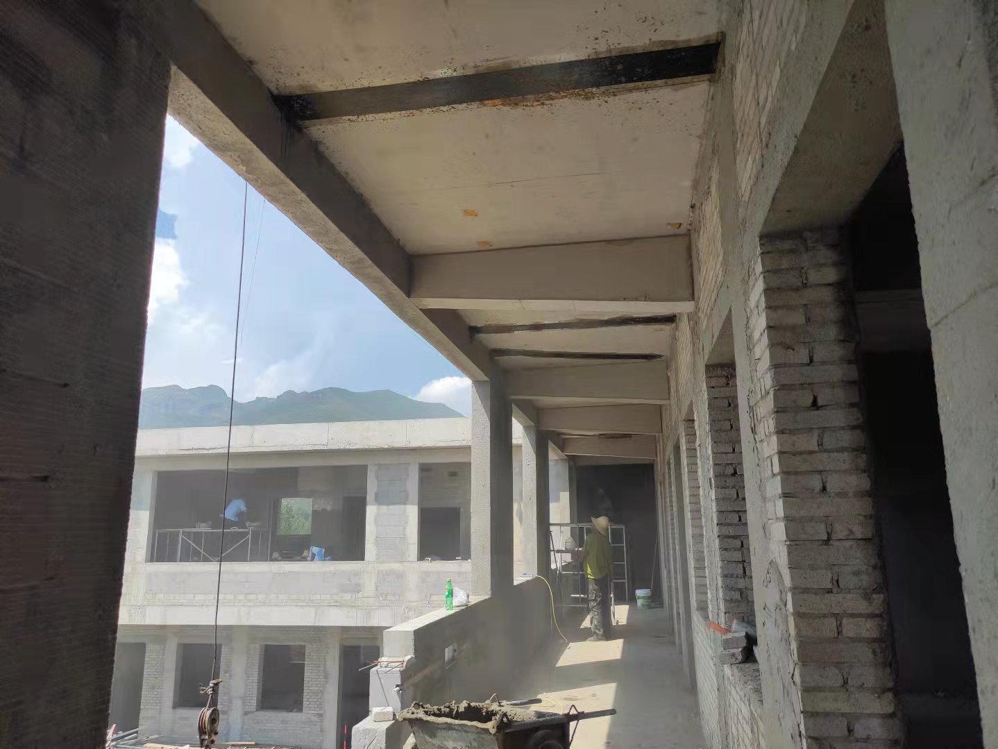 海南藏族碳纤维布加固应用之房屋加固